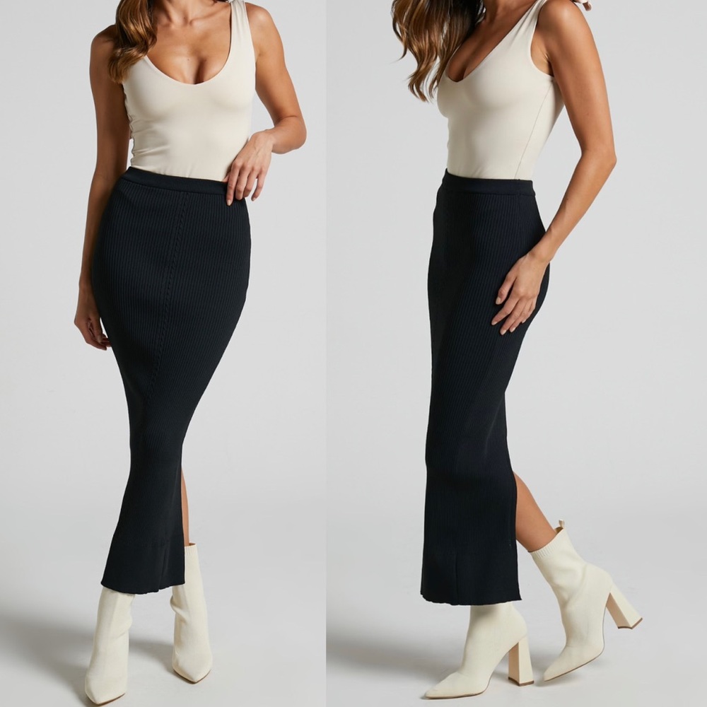 MAXI SKIRT - KNIT BACK SPLIT SKIRT IN BLACK